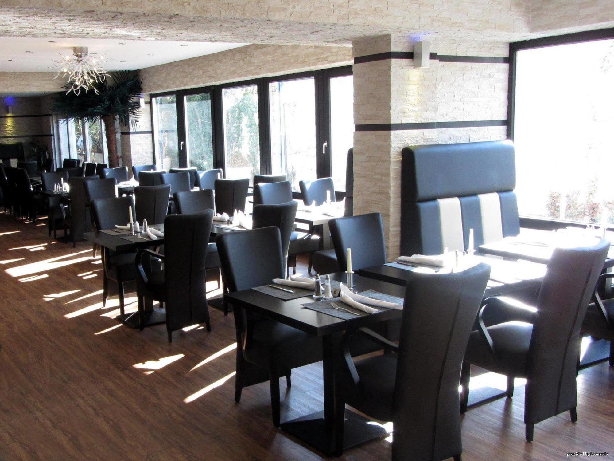 Hotel Plaza 3*